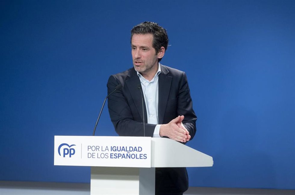 El portavoz del Partido Popular, Borja Sémper, durante una rueda de prensa posterior a la reunión del Comité de Dirección del Partido Popular, en la sede nacional del PP, a 1 de abril de 2024, en Madrid (España).  Borja Sémper ha anunciado hoy que su pa