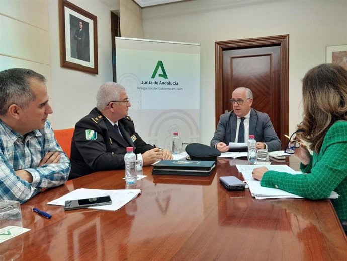 Estrella analiza la labor de la Unidad de la Policía Adscrita.