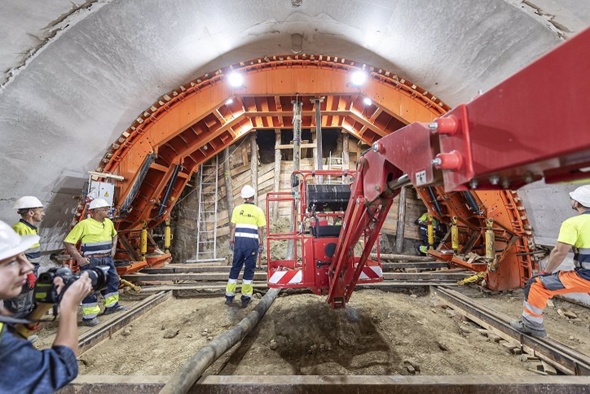 Las obras del AVE encaran el túnel de Viator (Almería) mediante el  método belga  para estar acabado hacia final de año
