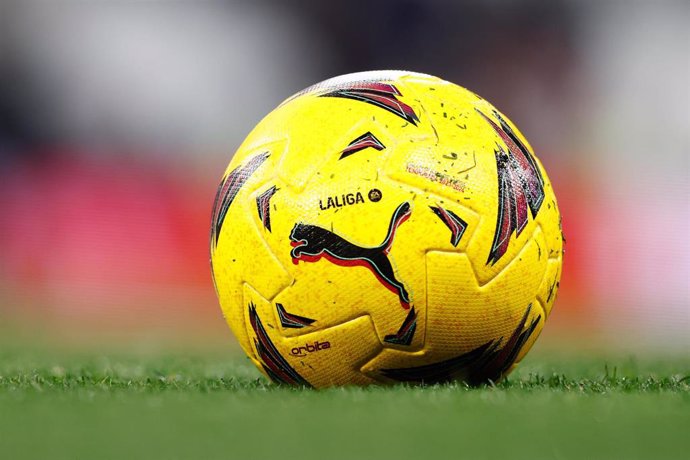 Archivo - Balón de LaLiga en la temporada 2023-2024. 
