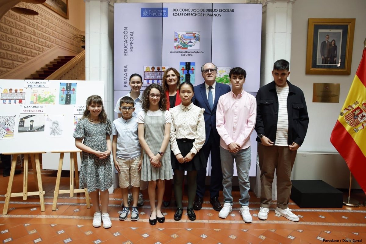 Más de 2.200 escolares de 152 centros participan en el XIX Concurso de Dibujo de Derechos Humanos Defensor del Pueblo