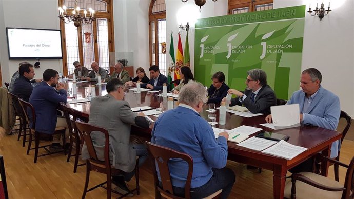 Reunión de la comisión institucional de la candidatura Paisajes del Olivar en Andalucía a Patrimonio Mundial.