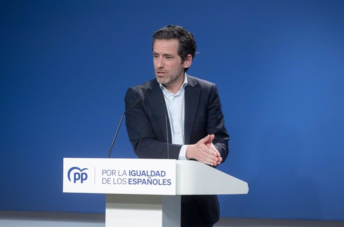 El portavoz del Partido Popular, Borja Sémper, durante una rueda de prensa posterior a la reunión del Comité de Dirección del Partido Popular, en la sede nacional del PP, a 1 de abril de 2024, en Madrid (España).  Borja Sémper ha anunciado hoy que su part