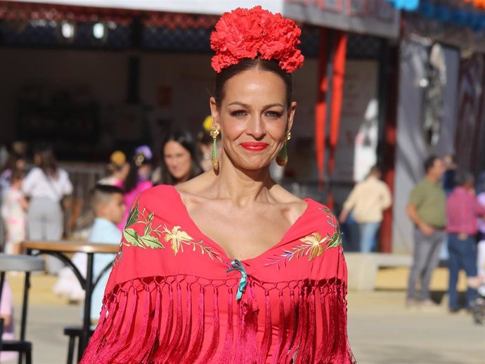 Eva González en la feria de su pueblo, Mairena del Alcor
