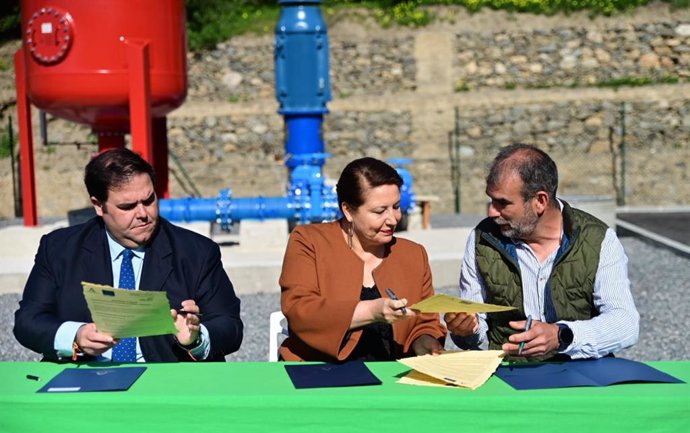 La Junta inaugura los terciarios de las EDAR de La Herradura y Almuñécar