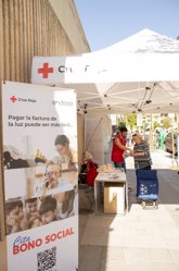 Foto: Endesa lanza en Granada con Cruz Roja la campaña 'Cita bono social'