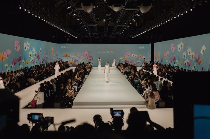 Archivo - Un desfile en la Barcelona Bridal Fashion Week (BBFW) el año pasado