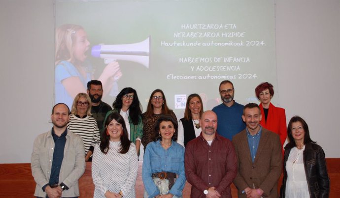 Astialdi Sarea, EAPN Euskadi, Harresiak Apurtuz, Save the Children y Unicef reúnen en un encuentro a candidatos a las elecciones vascas.