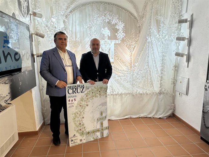 Madrid (izda.) y Duque en la presentación de la Fiesta de la Cruz.