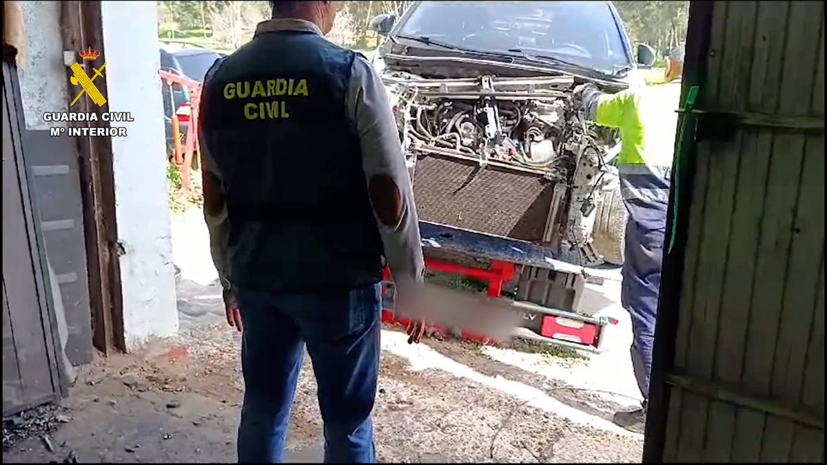 Seis detenidos por robar al menos 30 vehículos en C-LM y Madrid y desmontarlos en Yuncos para vender sus piezas