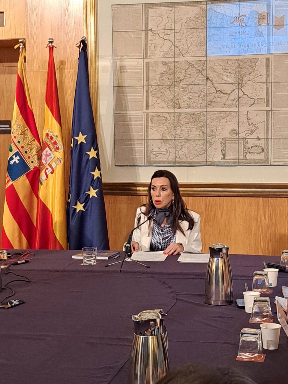La presidenta de las Cortes de Aragón, Marta Fernández