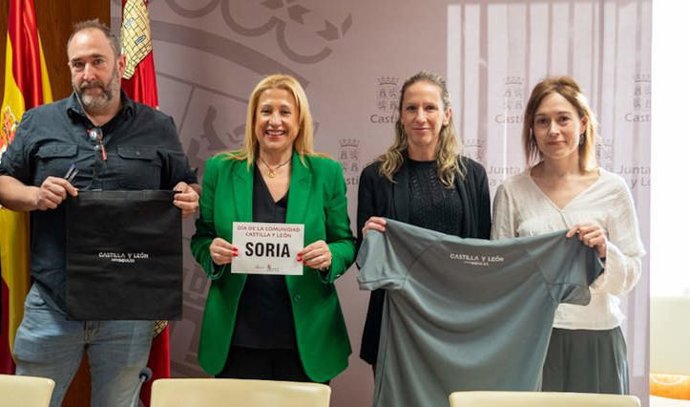 De izda a dcha, Cedazo, De Gregorio, Navascués y Briongos presentan los actos del Día de Castilla y León en Soria