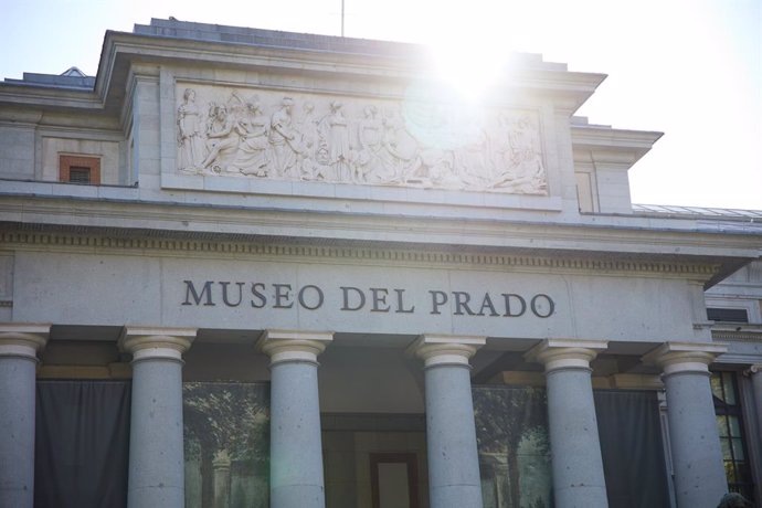 Fachada del Museo del Prado, a 12 de abril de 2024, en Madrid (España). El Museo Nacional del Prado se encuentra entre los diez museos más concurridos del mundo el pasado año 2023, según The Art Newspaper, que, además, afirma que se han recuperado "mayorm