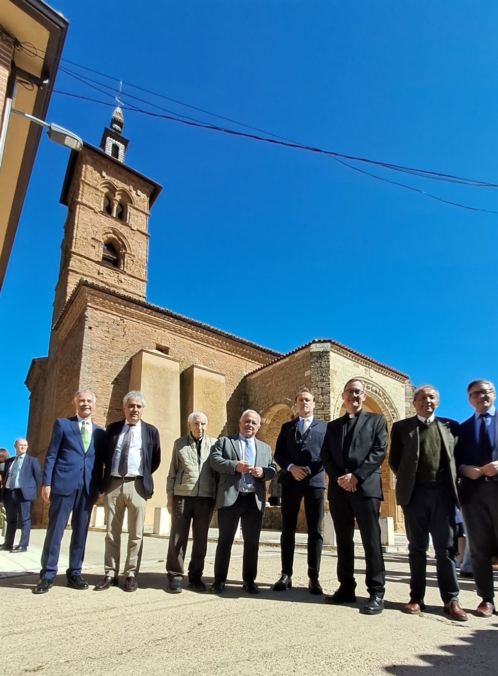 La torre de la iglesia de Castroverde (Zamora) recupera su esplendor gracias a Románico Atlántico.