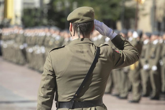 Archivo - Imagen de archivo de una formación de efectivos del Ejército de Tierra