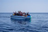Foto: Confirman el hallazgo de nueve cuerpos de migrantes africanos en el barco a la deriva frente la costa de Brasil