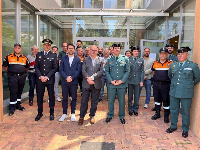 Asistentes a la reunión de la junta local de seguridad de Beas de Segura.