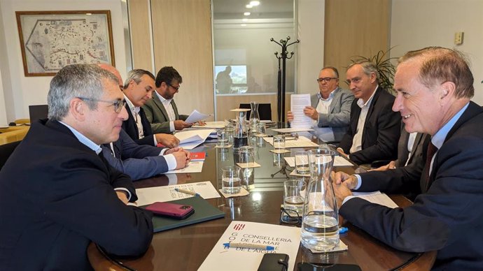 Reunión entre la Conselleria del Mar y el secretario de Estado de Medio Ambiente, sobre los retos hídricos de Baleares.