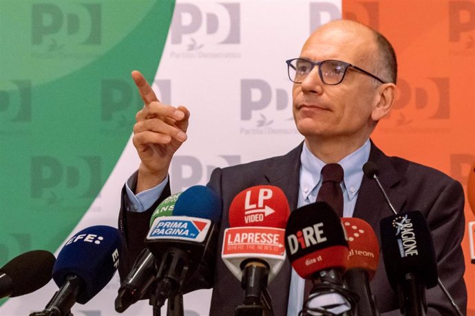 Archivo - 26 September 2022, Italy, Rome: Leader of the Italian Democratic Party, Enrico Letta, speaks during a press conference at the party's headquarters in Rome, following the 2022 Italian general election. Photo: Mauro Scrobogna/LaPresse via ZUMA Pre
