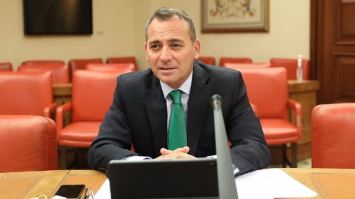 El diputado nacional de Vox por Huelva, Tomás Fernández.