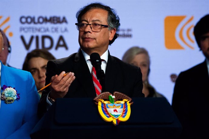 Archivo - February 8, 2024, Bogota, Cundinamarca, Colombia: Colombian president Gustavo Petro speaks during a press conference, after a meeting with the United Nations Security Council regarding the advancements made on Colombia's 2016 peace process and t