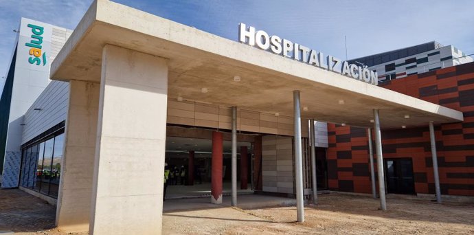 Archivo - El futuro hospital de Teruel continúa en obras