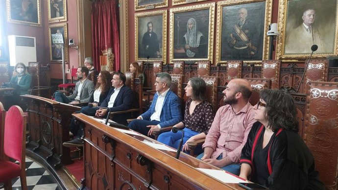 Bancada del PSIB en el Ayuntamiento de Palma tras la renuncia de Rosario Sánchez.