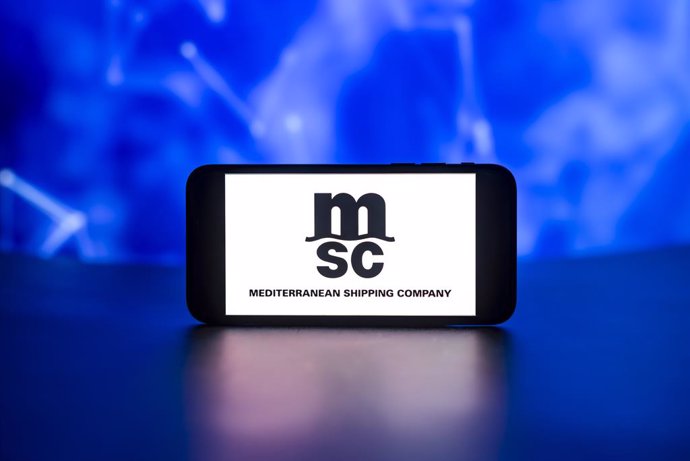 Archivo - Imagen de archivo del logo de la compañía global de transporte marítimo de contenedores MSC (Mediterranean Shipping Company) en la pantalla de un teléfono móvil