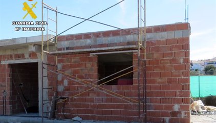 La Guardia Civil investiga a dos vecinos de Pliego (Murcia) por construir presuntamente una vivienda ilegal