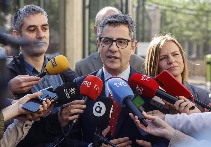 El ministro de Presidencia, Justicia y Relaciones con las Cortes, visitan la Oficina de Denuncias y Atención a la Mujer (ODAM).  EN LA Comisaría de Distrito Valencia Abastos de València