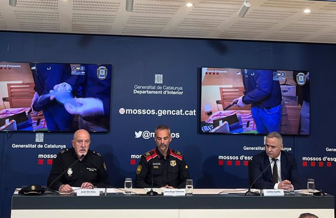 Rueda de prensa de los Mossos d'Esquadra, la Policía Nacional y la policía portuguesa