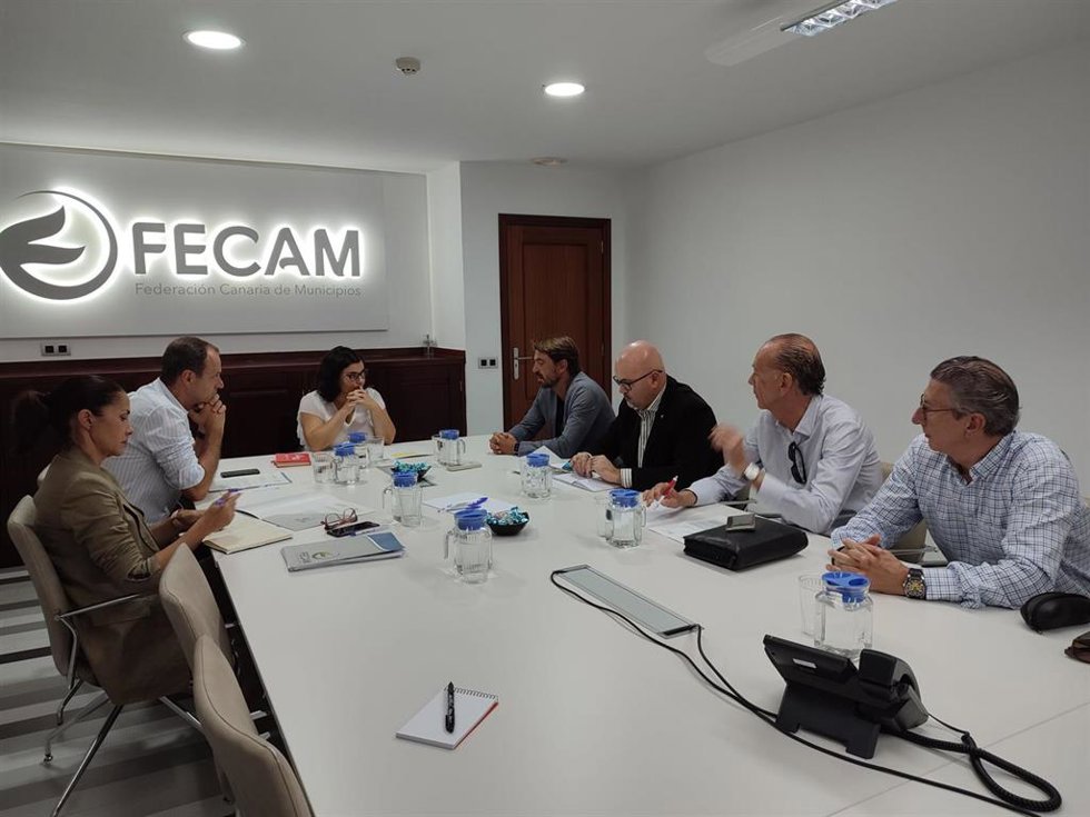 Instante de la última reunión de Ashotel y SB con la Fecam, en noviembre de 2023.