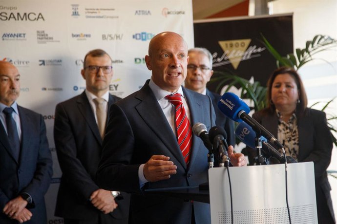 El consejero municipal de Economía, Transformación Digital y Transparencia, Carlos Gimeno, en la inauguración de Expotalent