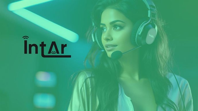 Imagen de Romy, una de las locutoras de IA de Intar Radio