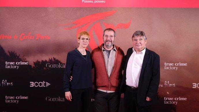 La presidenta de la CCMA Rosa Romà, el periodista Carles Porta y el director de TV3 Sigfrid Gras, en la presentación de la serie 'Tor'
