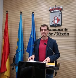 El portavoz de IU - Más País - IAS en el Ayuntamiento de Gijón, Javier Suárez Llana.