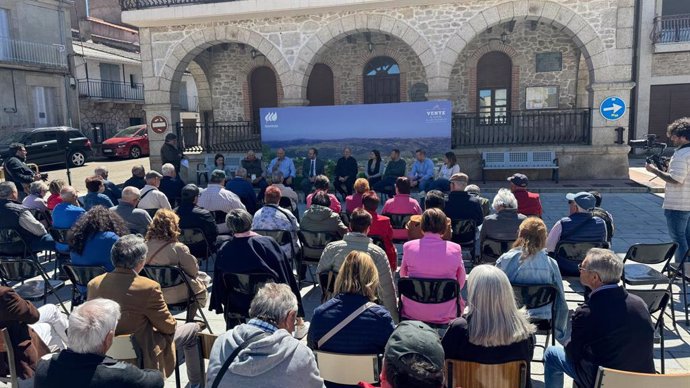 Entrega de los premios 'Pueblos con futuro' de Iberdrola en la localidad de Villarino de los Aires (Salamanca)