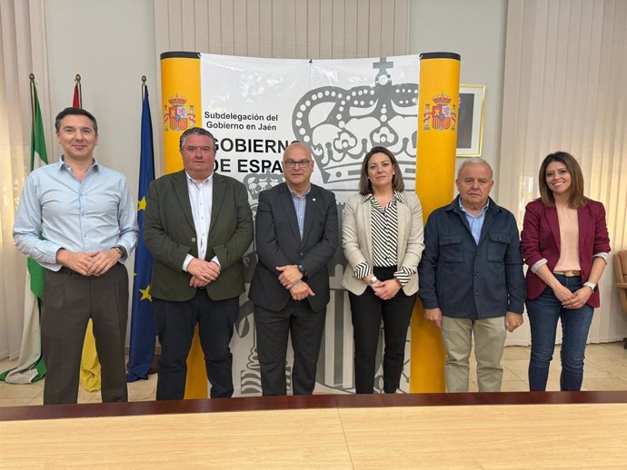 Reunión de Infaoliva con el subdelegado del Gobienro en Jaén, Manuel Fernández