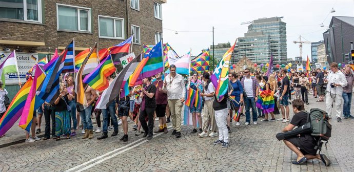 Archivo - June 10, 2018 - MalmA, Sweden - Parade through town during MalmA Pride.