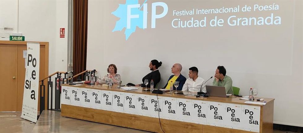 Homenaje a Claribel Alegría en el FIP