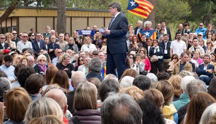 Fins a 250 personalitats i exdiputats catalans donen el seu suport a Junts+ en un manifest