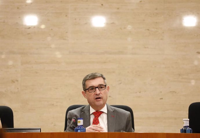 El presidente del Consejo Regional de Transparencia y Buen Gobierno de Castilla-La Mancha, Fernando Muñoz, durante su intervención en la Comisión de Asuntos General de las Cortes.