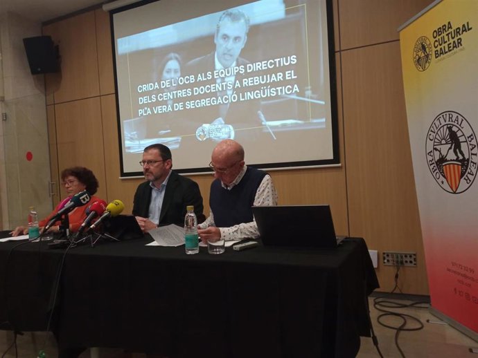 Magdalena Serra, vicepresidenta primera de la OCB; Antoni Llabrés, presidente de la OCB, y Miquel Sbert, miembro del Consejo Asesor.