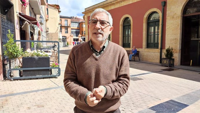 El portavoz de Convocatoria por Oviedo-IU, Gaspar Llamazares.