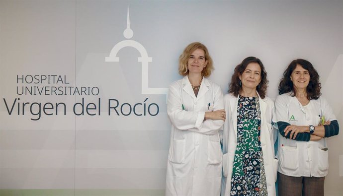 Las doctoras Carmen González Oria, Asunción Luque y Elena García-Salido.