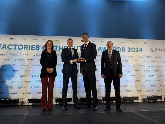 La empresa recibió el Premio Fracttal a la Excelencia en sostenibilidad durante los Factories of the Future Awards 2024 en Barcelona.