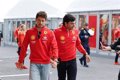 Leclerc: "Sainz está pilotando a un nivel muy alto y eso es fantástico para Ferrari"
