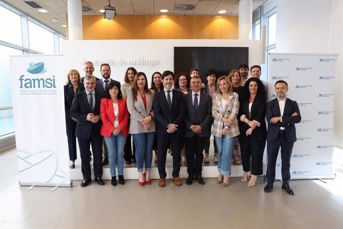La reunión impulsada por el Fondo Andaluz de Municipios para la Solidaridad Internacional ha contado con representantes de las distintas áreas con competencias en materia de cooperación internacional de las diputaciones andaluzas.