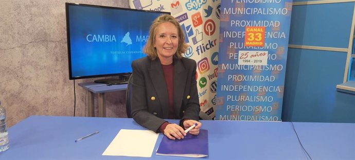 La concejala presidenta de la Junta Municipal del Distrito de Salamanca, Cayetana Hernández de la Riva, en una momento de la entrevista en Canal 33 TV Madrid