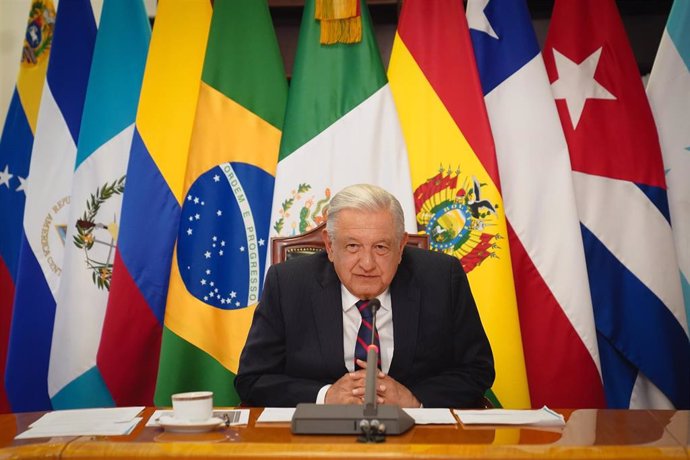Andrés Manuel López Obrador, presidente de México, habla en la cumbre de la CELAC